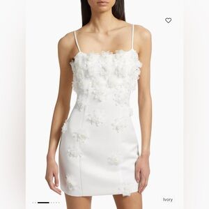 Elliatt Sutton Embellished Floral Appliqué white Minidress
